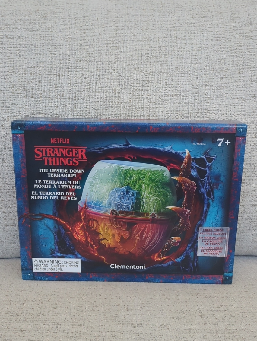 Netflix Stranger Things The Upside Down Terrarium - Blue/Red Box